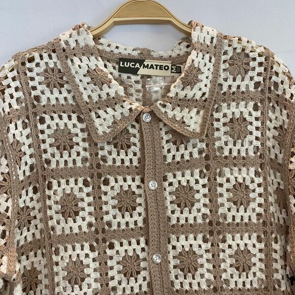 Luca Mateo Mens Granny Square Crochet Knit Shirt Size M Tan White Coastal NWT - Picture 3 of 9